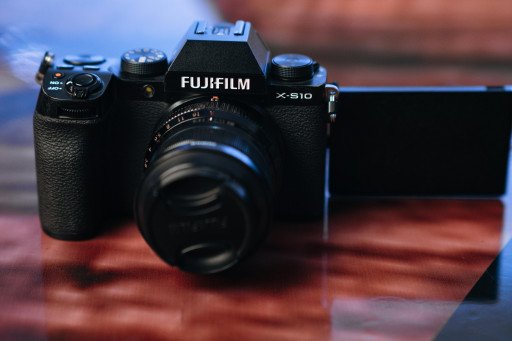 Mastering the Craft: The Comprehensive Guide to the Fujifilm X-T4 Camera